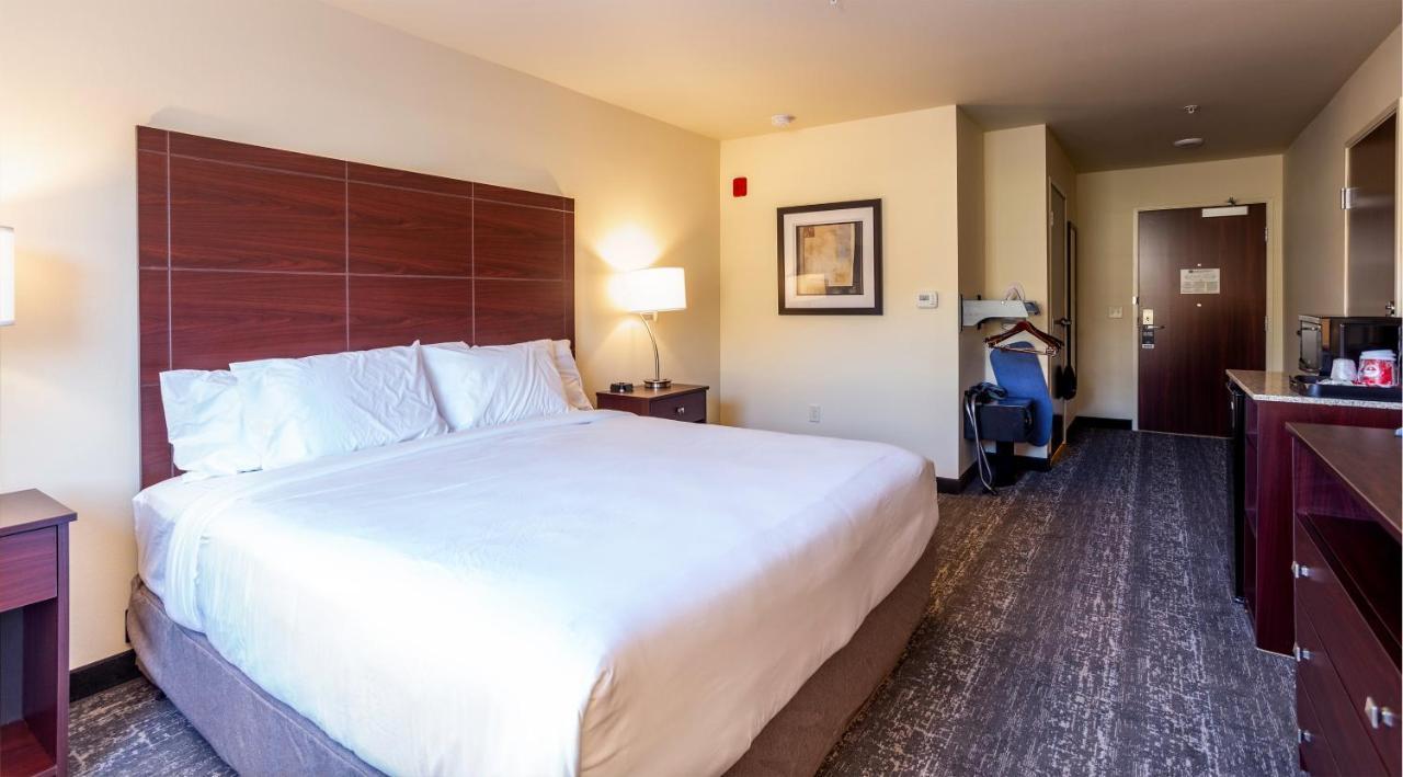 Cobblestone Inn & Suites - Brookville Eksteriør billede