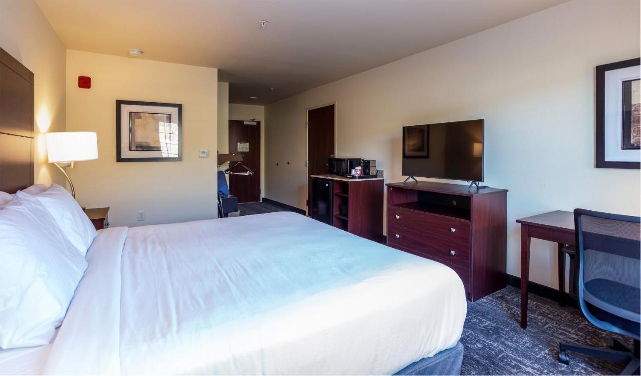 Cobblestone Inn & Suites - Brookville Eksteriør billede