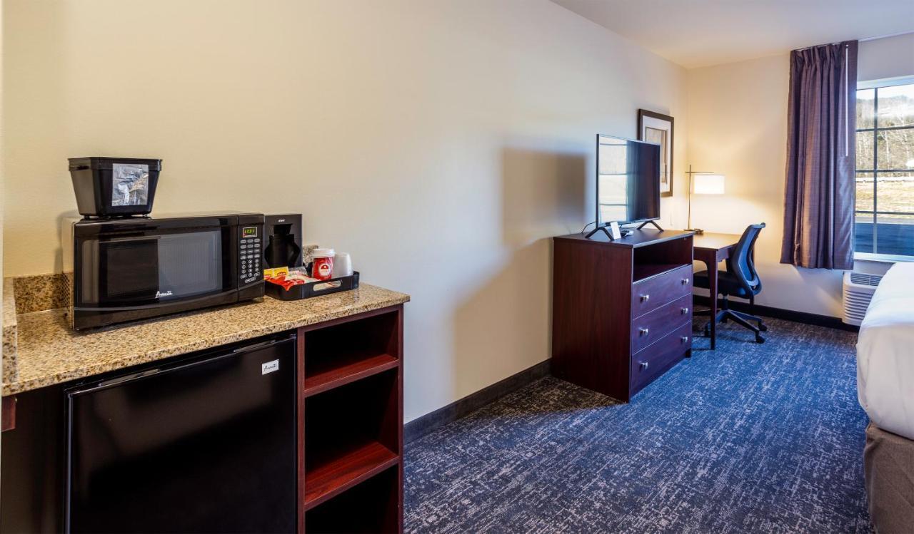 Cobblestone Inn & Suites - Brookville Eksteriør billede