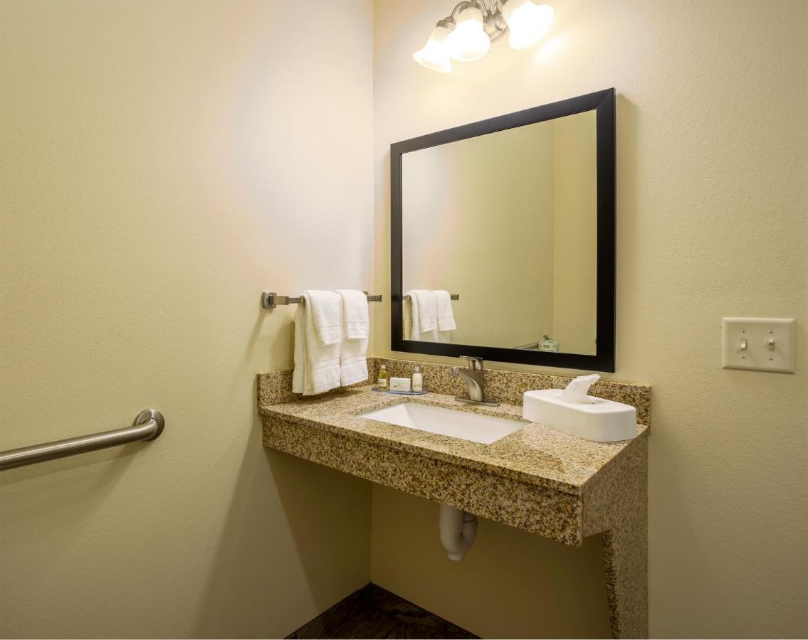 Cobblestone Inn & Suites - Brookville Eksteriør billede